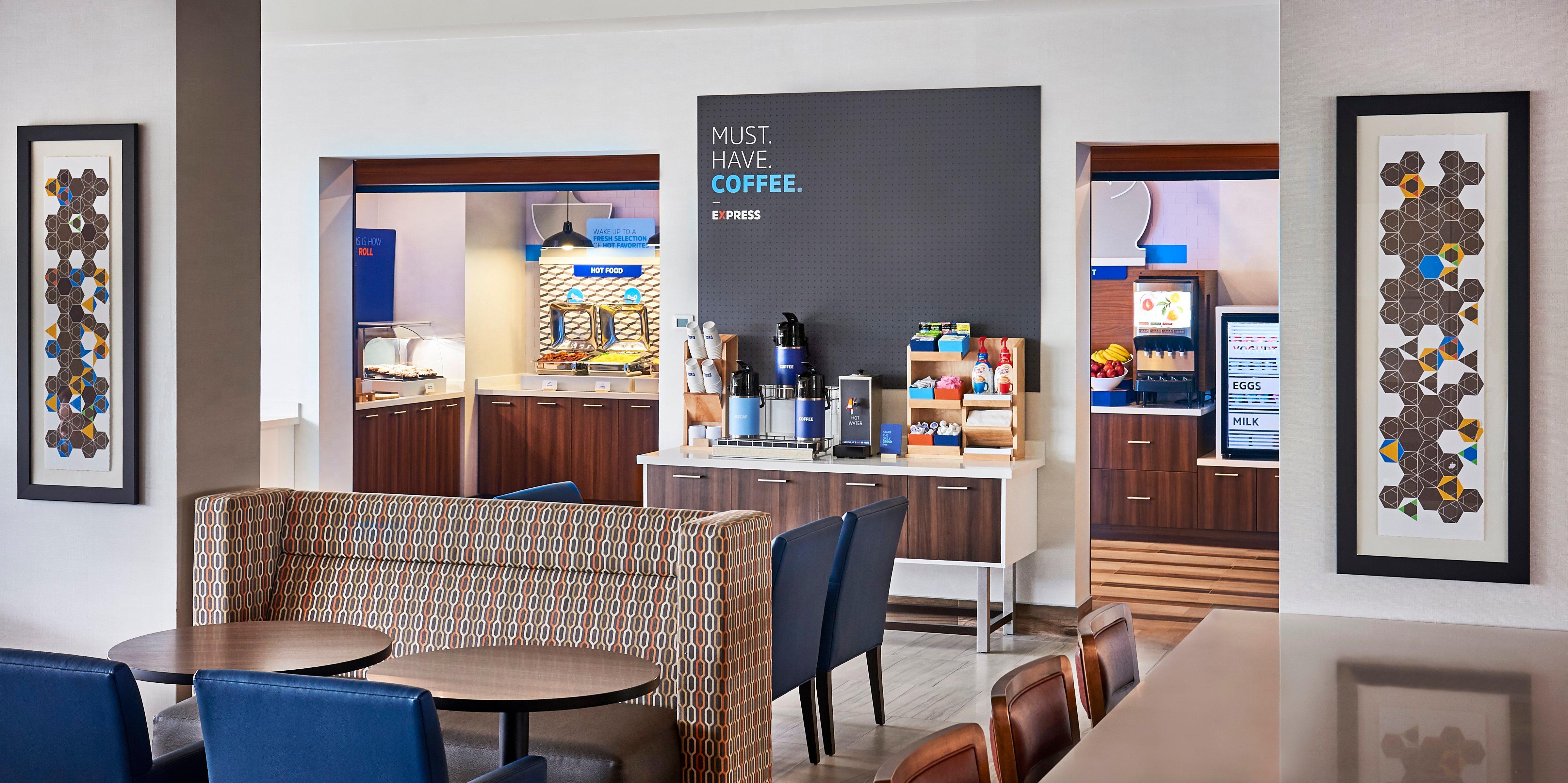 Hotel Express - - Point Edward By Ihg
