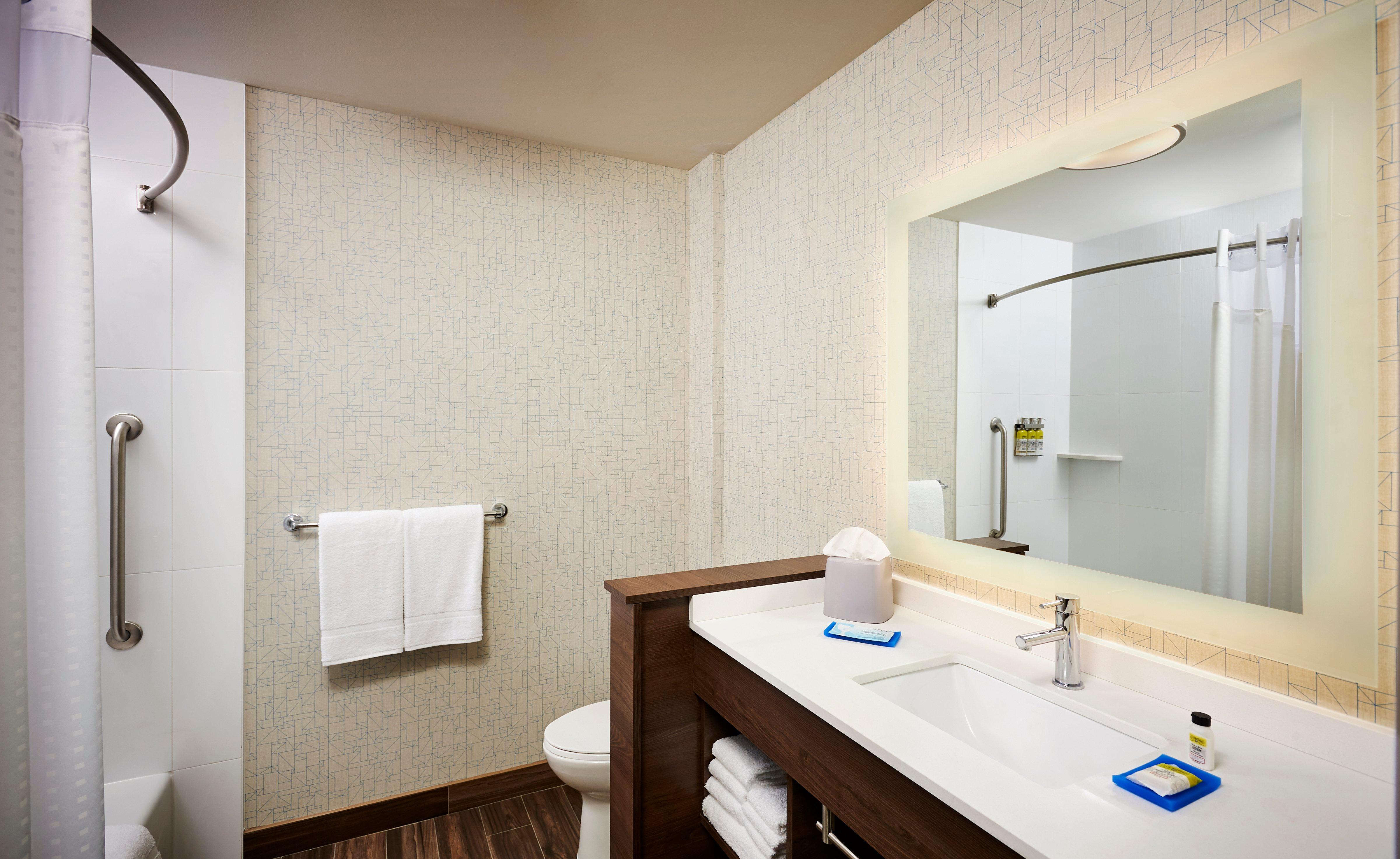 Express - - Point Edward By Ihg Hotel 4*