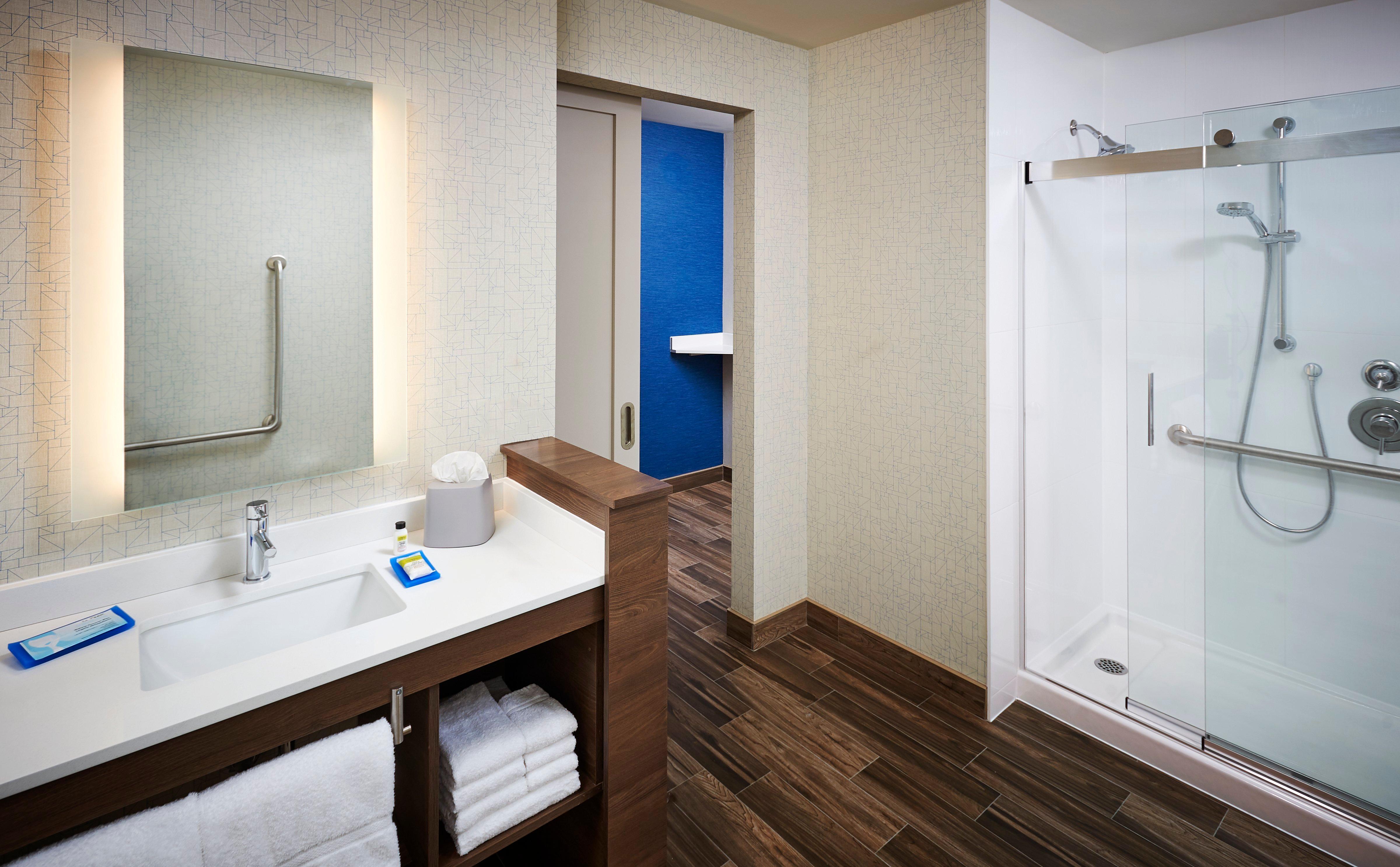Express - - Point Edward By Ihg 4*